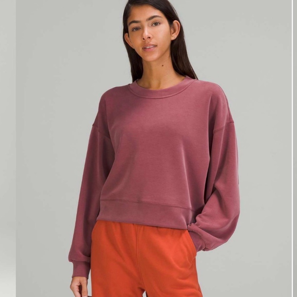 Lululemon Softstreme Cropped Crew